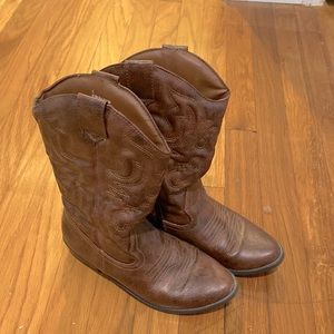 Cherokee cowgirl boots